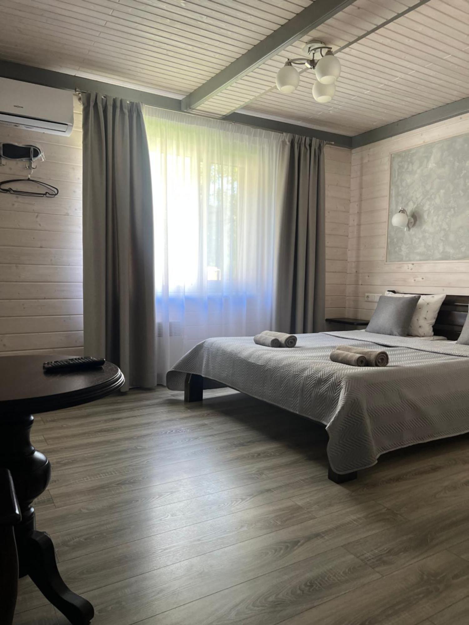 Фенікс Hotel Yaremche Ngoại thất bức ảnh
