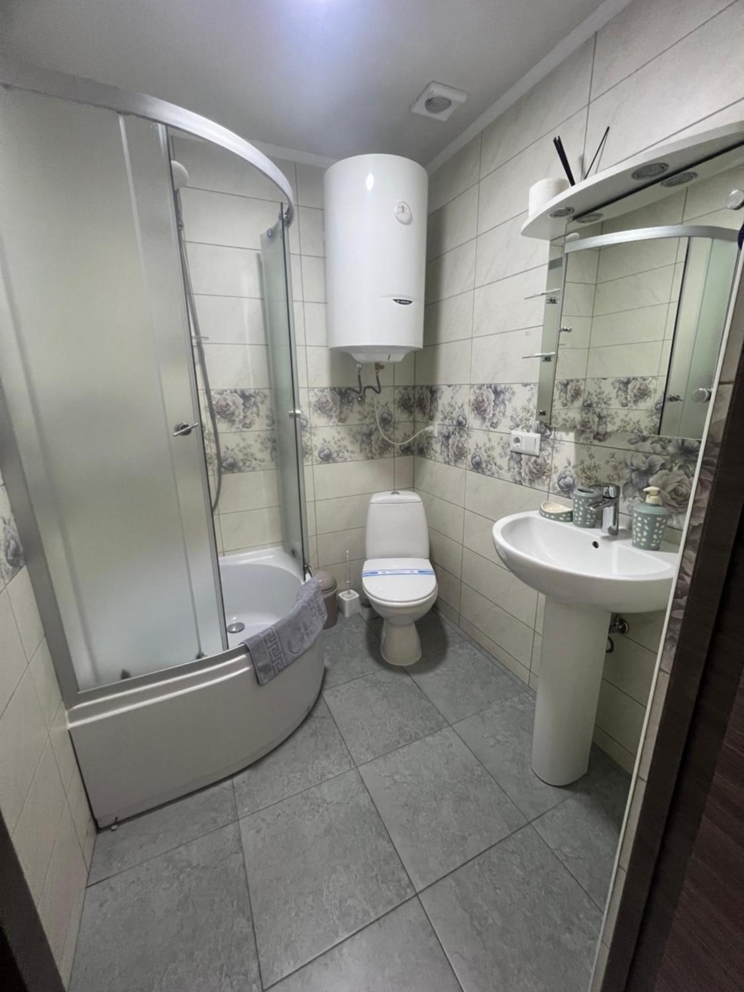 Фенікс Hotel Yaremche Ngoại thất bức ảnh
