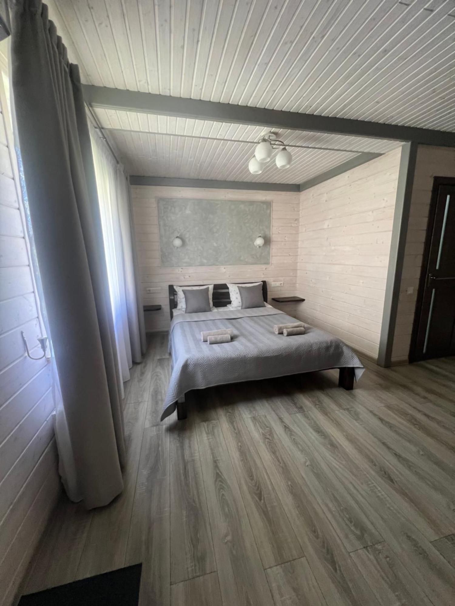 Фенікс Hotel Yaremche Ngoại thất bức ảnh